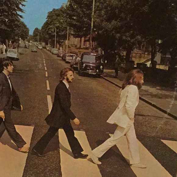Beatles Abbey Road album. Some fingerprints a scratches but none severe. - Picture 1 of 8